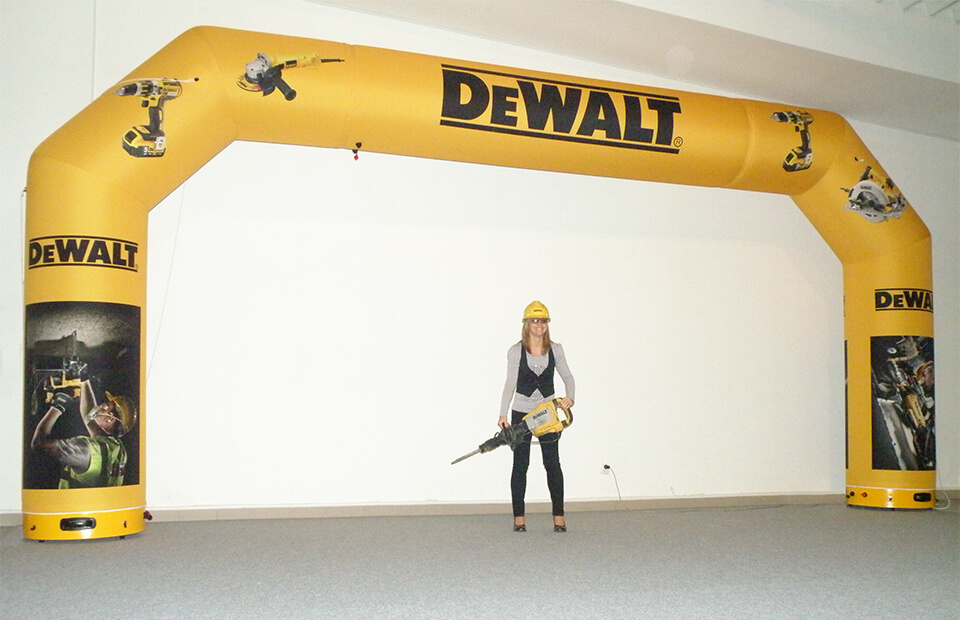 Arco gonfiabile personalizzato 3 in 1 AXION cliente DEWALT